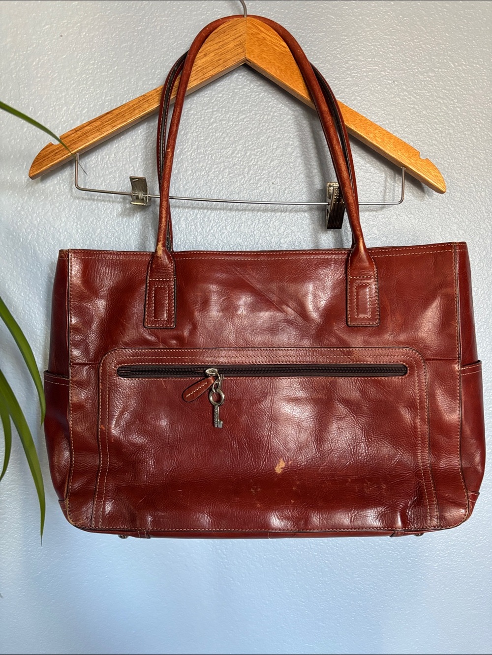 FOSSIL EMMA Laptop Burgundy leather large work or travel tote/ bag. Vintage